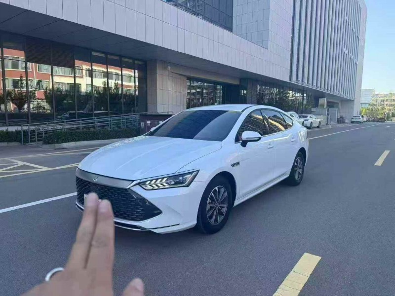 青岛24年比亚迪秦3