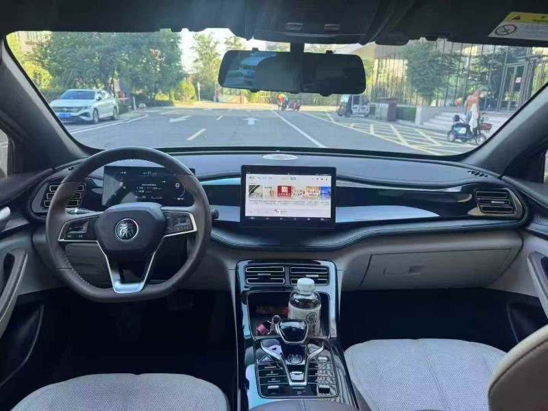 青岛24年比亚迪秦4