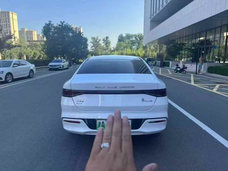 青岛24年比亚迪秦9