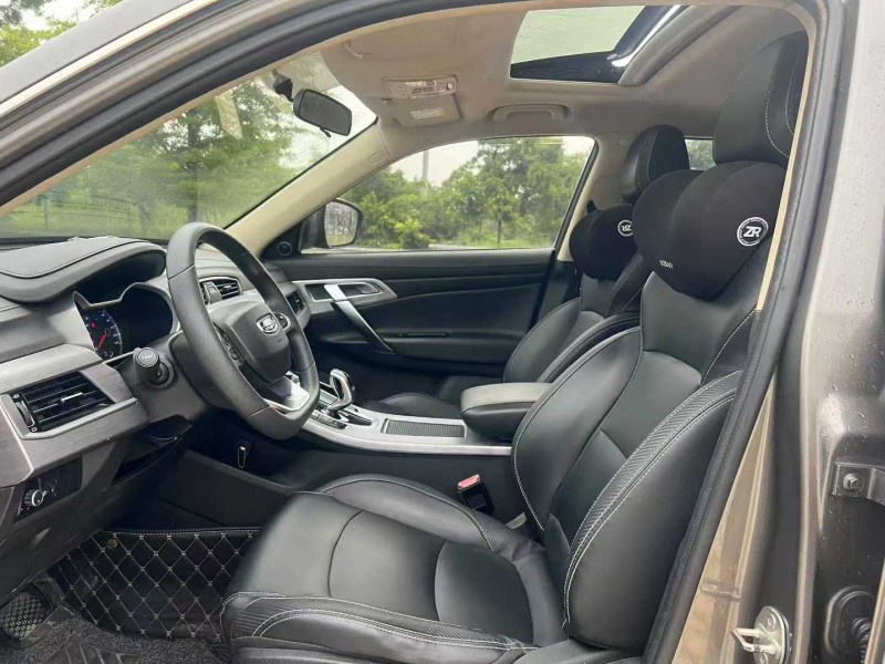 汕頭20年吉利博越4