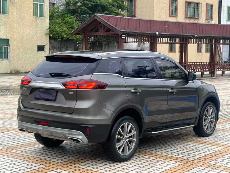 汕頭20年吉利博越8