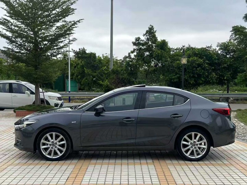 汕頭18年馬自達昂克賽拉3