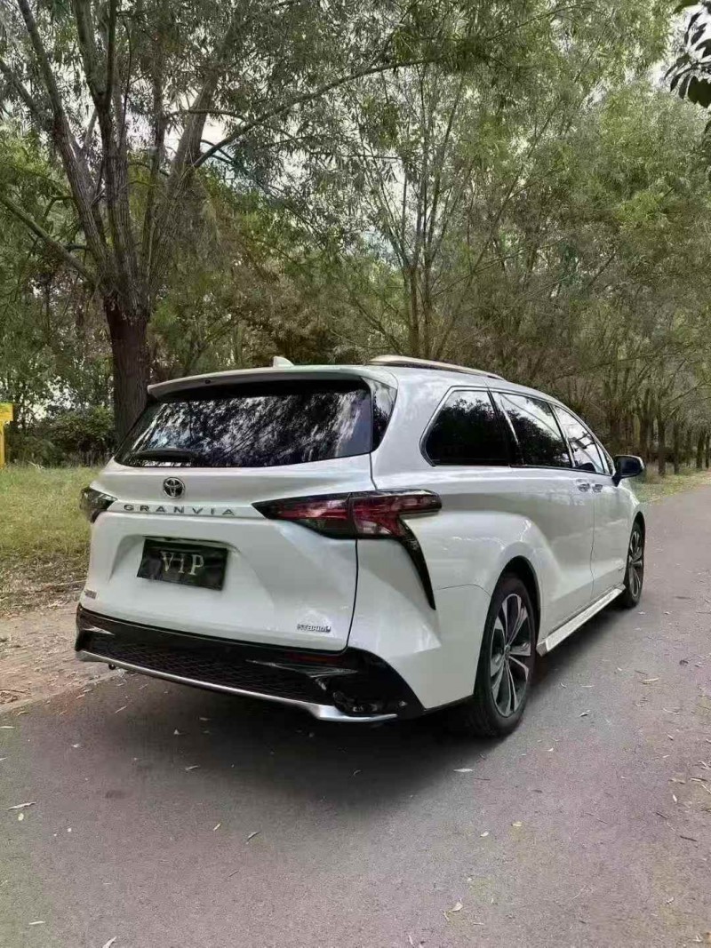 濟南24年豐田格瑞維亞8