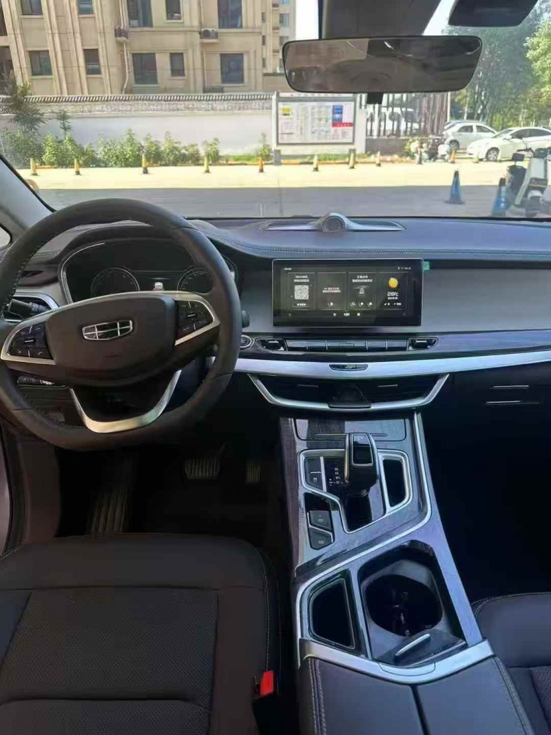 淄博20年吉利嘉際4