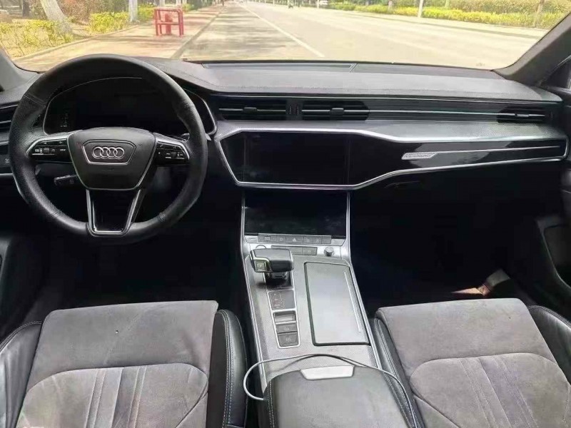 青岛19年奥迪A6L5