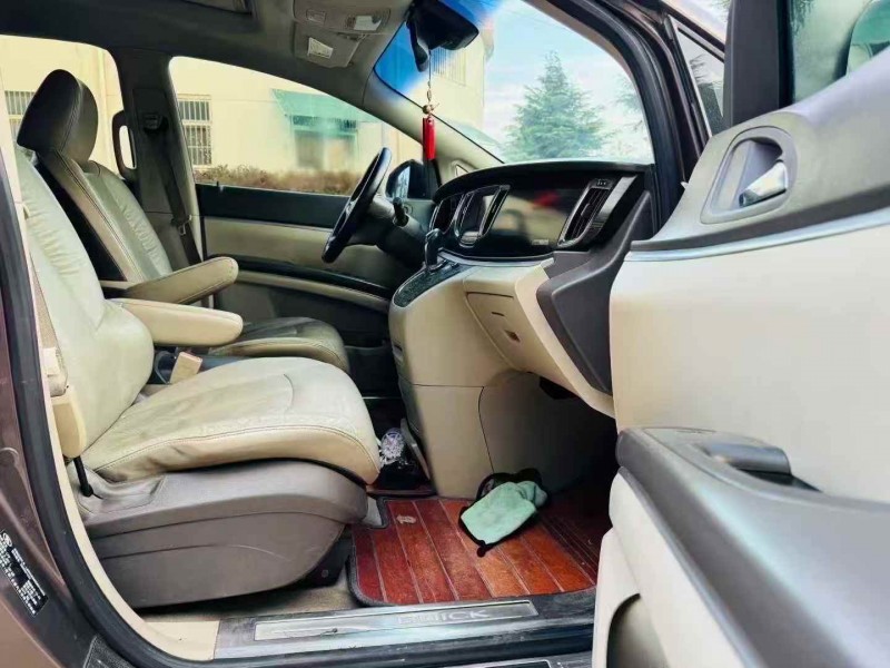 济南13年别克GL84