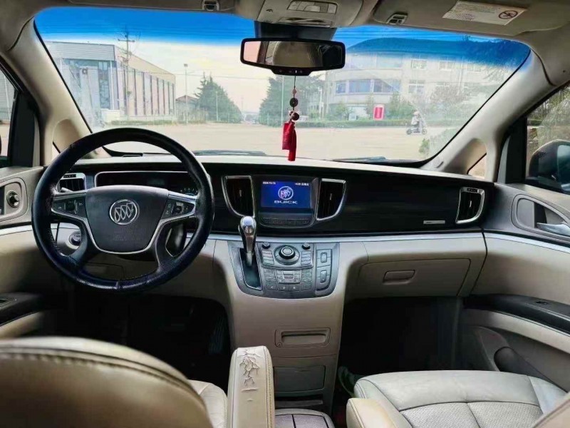 济南13年别克GL85