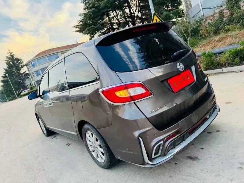 济南13年别克GL88