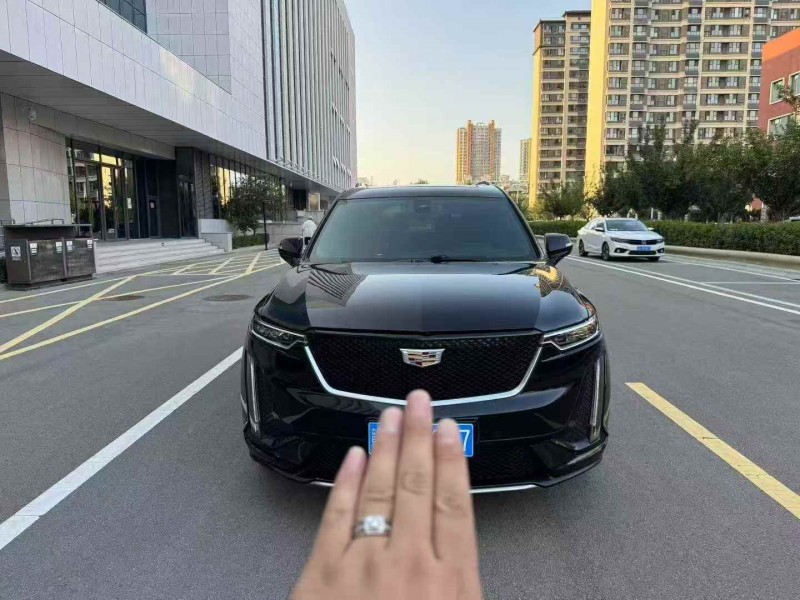 青島21年凱迪拉克XT61