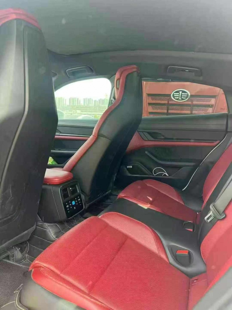 鄭州22年保時捷Taycan5