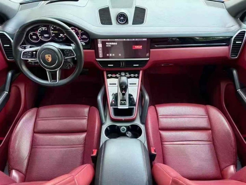 青島21年保時捷卡宴4