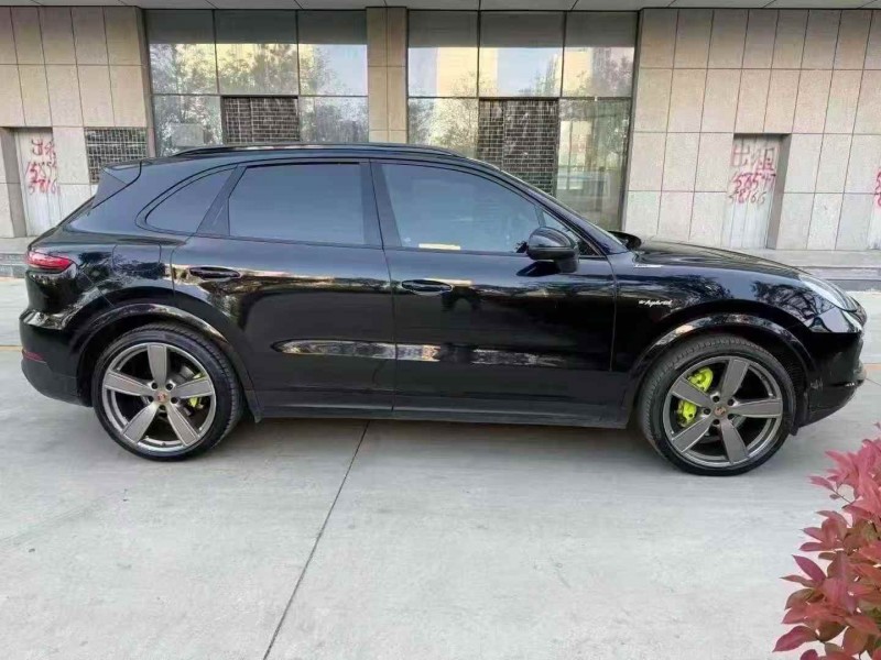 青島21年保時捷卡宴8