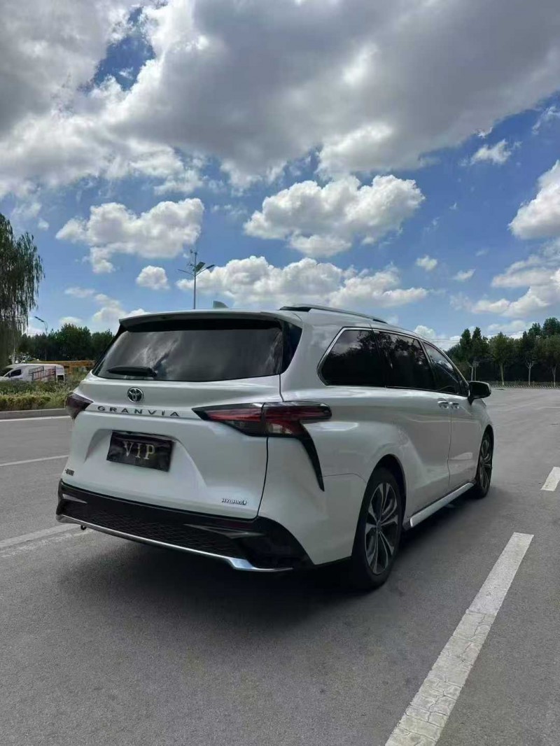 濟南24年豐田格瑞維亞8