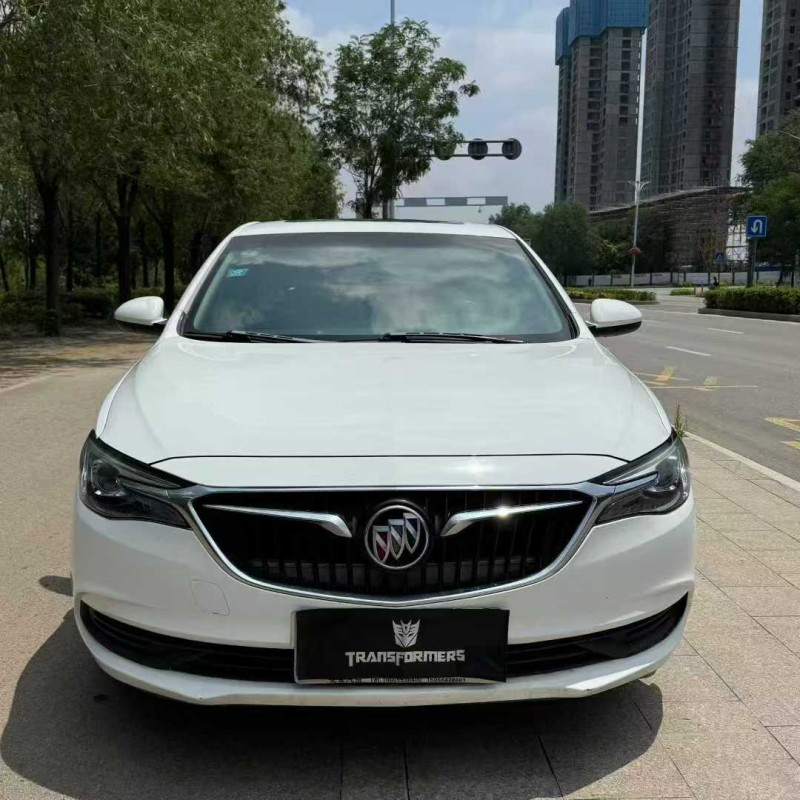 青岛18年别克英朗1