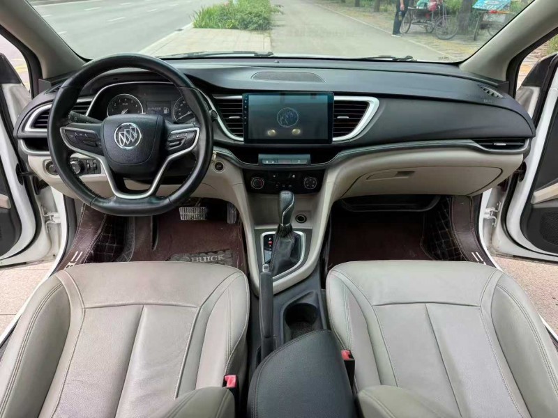 青岛18年别克英朗4