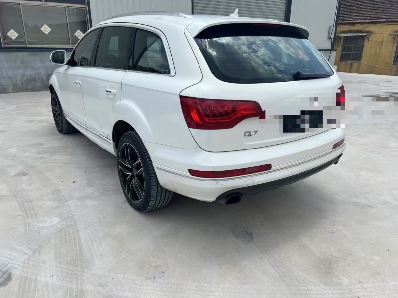 枣庄13年奥迪Q78