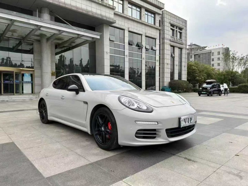 青島14年保時捷帕拉梅拉2