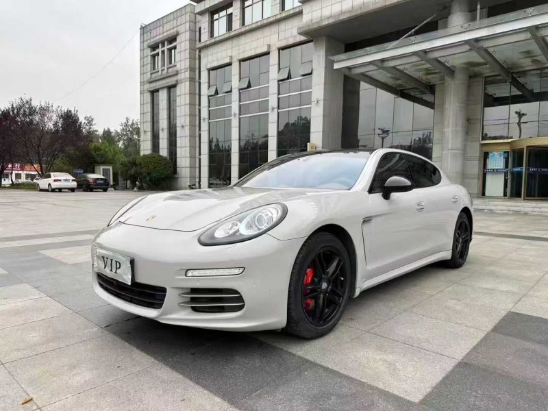 青島14年保時捷帕拉梅拉3