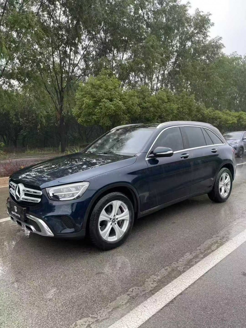 青岛19年奔驰GLC3