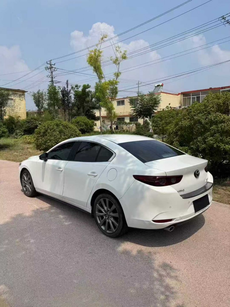 淄博20年馬自達昂克賽拉8