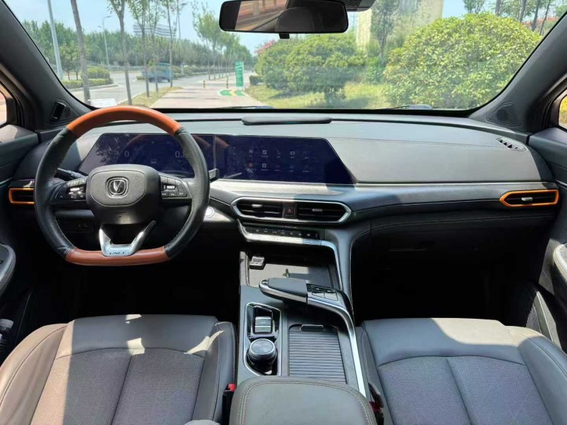 青岛22年长安汽车UNI4