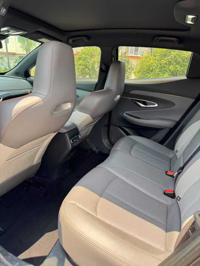 青岛22年长安汽车UNI6