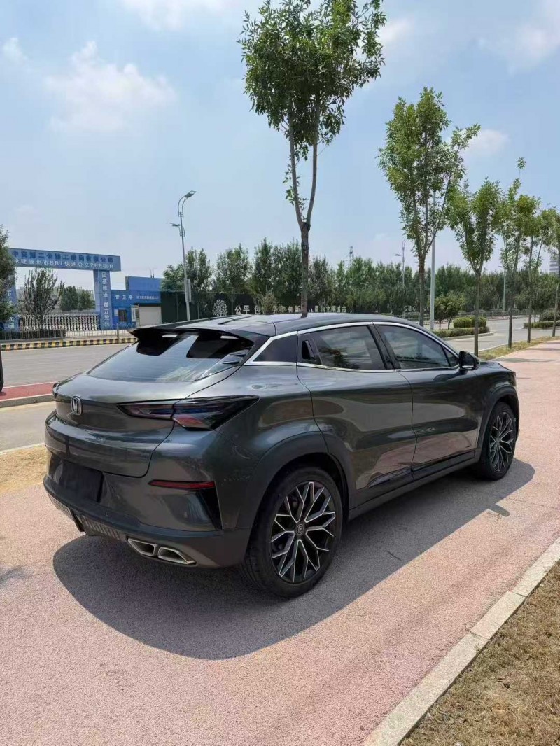 青岛22年长安汽车UNI8