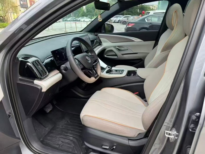 广州24年比亚迪宋9