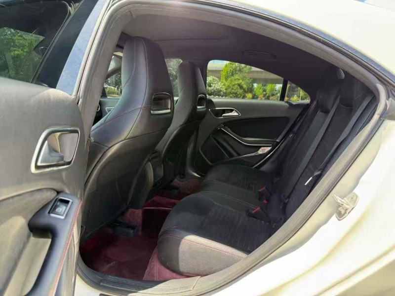 鹽城17年奔馳CLA6