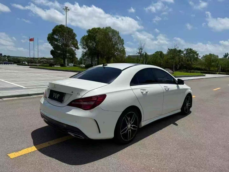 鹽城17年奔馳CLA8