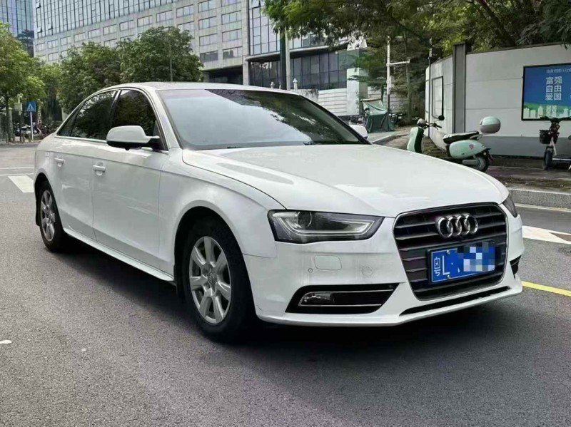 深圳15年奥迪A4L3