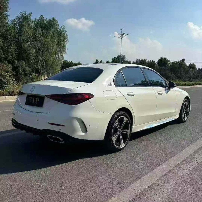 济宁22年奔驰C9