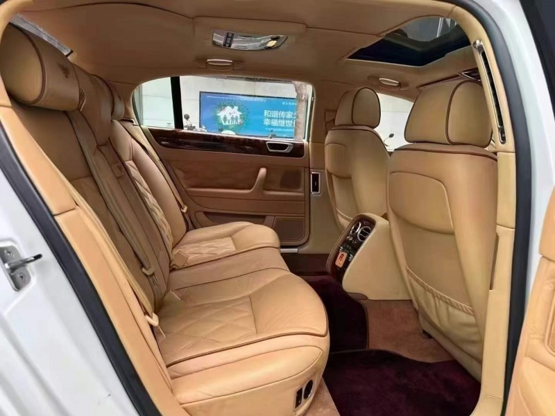 深圳07年宾利飞驰4