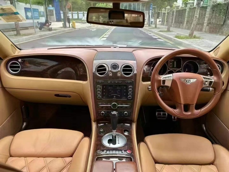 深圳07年宾利飞驰5