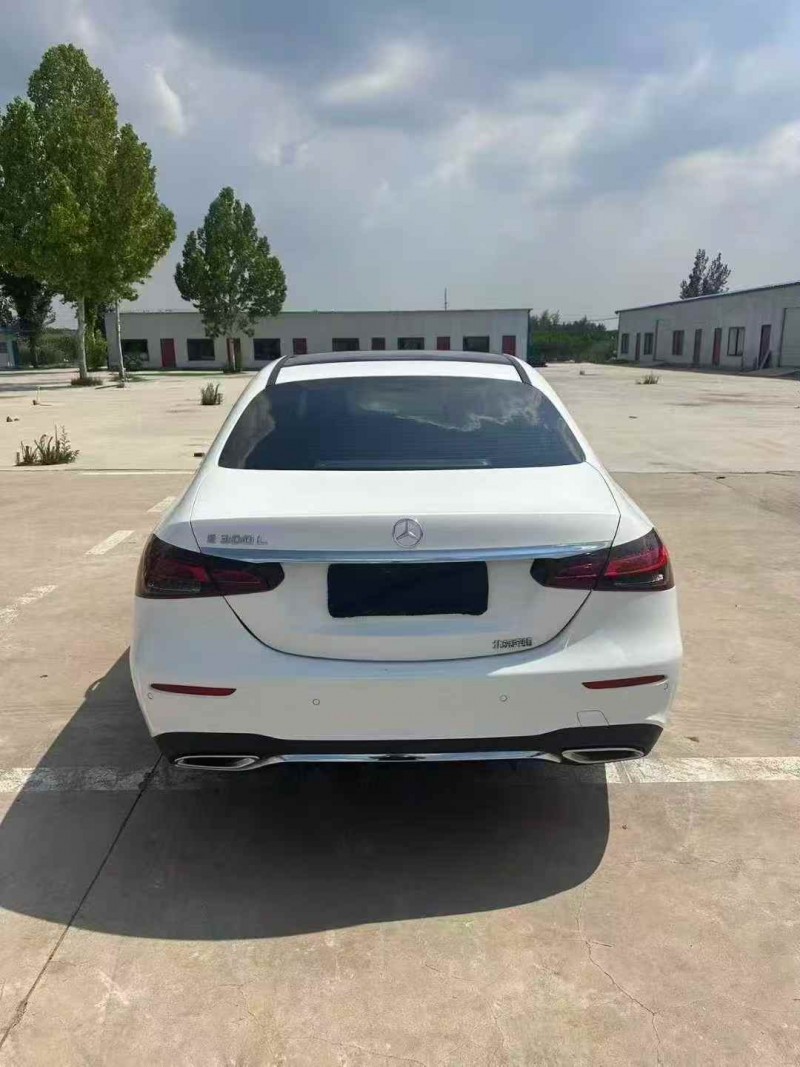 济宁21年奔驰E9