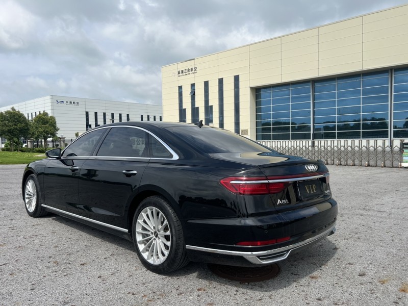 鹽城21年奧迪A8L8