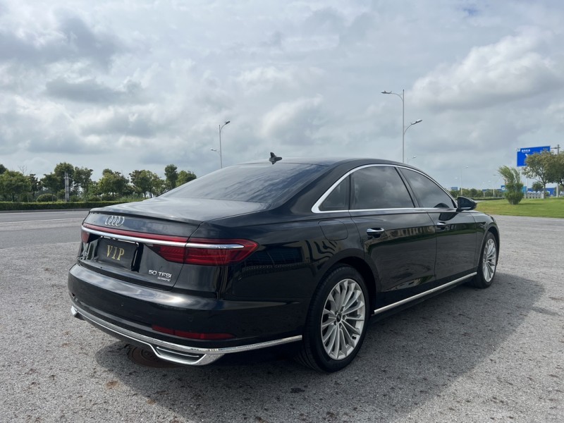 鹽城21年奧迪A8L9