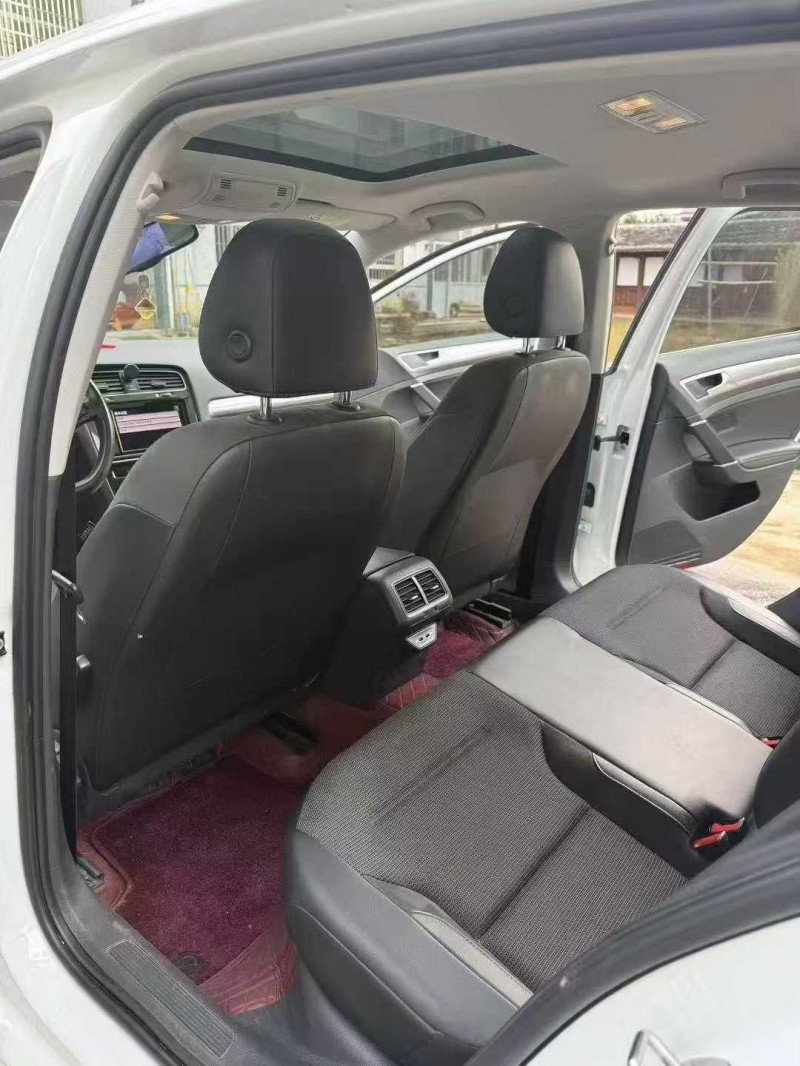 廈門19年大眾高爾夫7