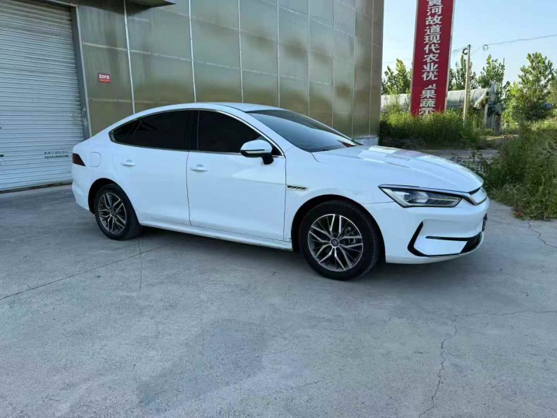 徐州23年比亚迪秦2