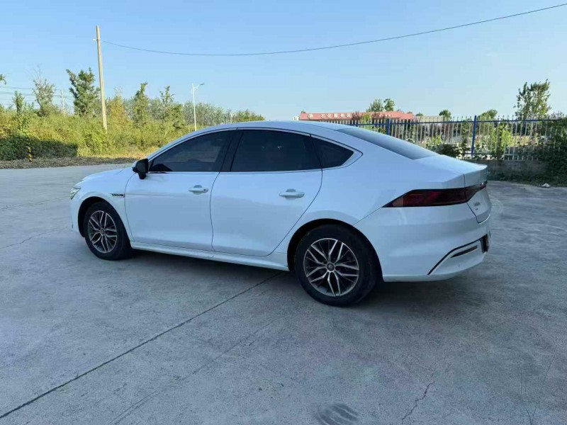 徐州23年比亚迪秦8