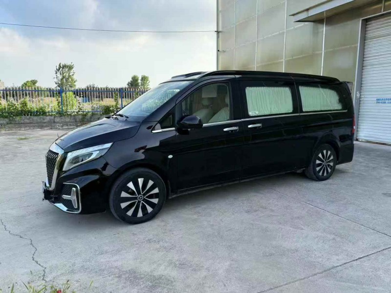 徐州21年奔驰威霆3