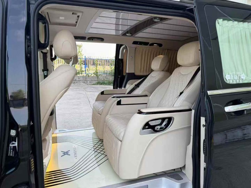 徐州21年奔驰威霆7