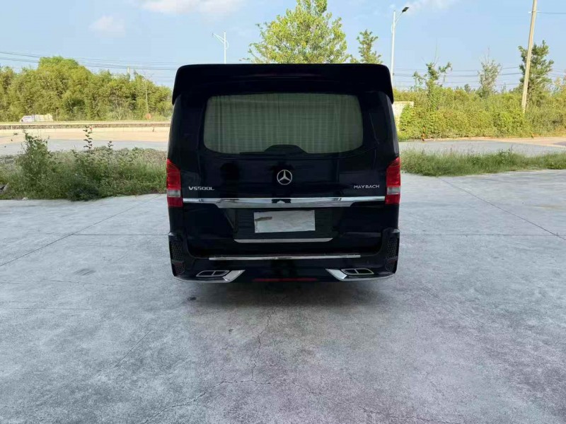 徐州21年奔驰威霆9