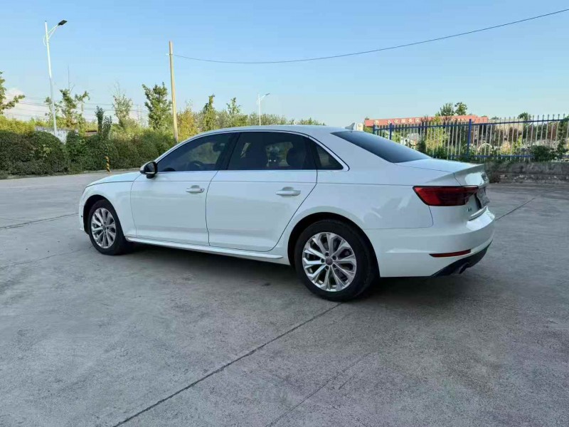 徐州17年奥迪A4L8