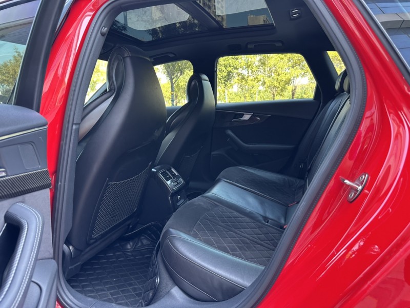 济宁19年奥迪RS45