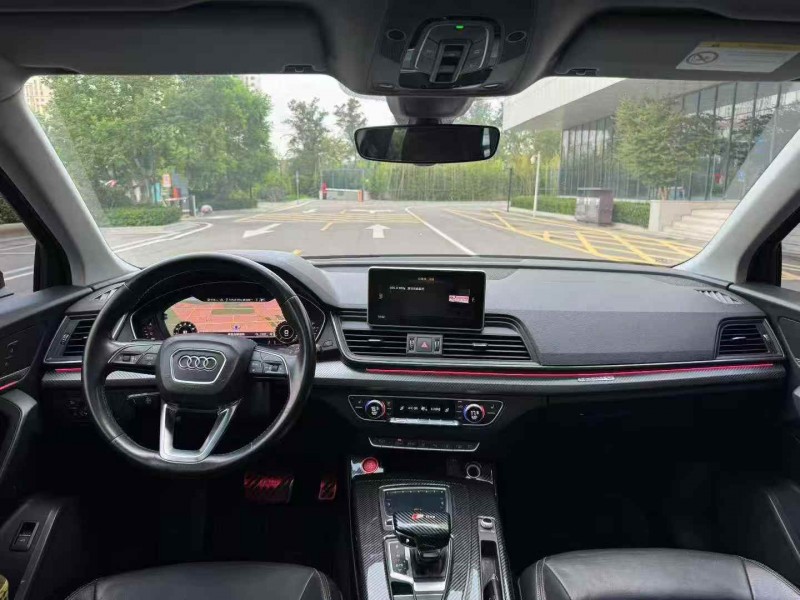 济南19年奥迪Q54