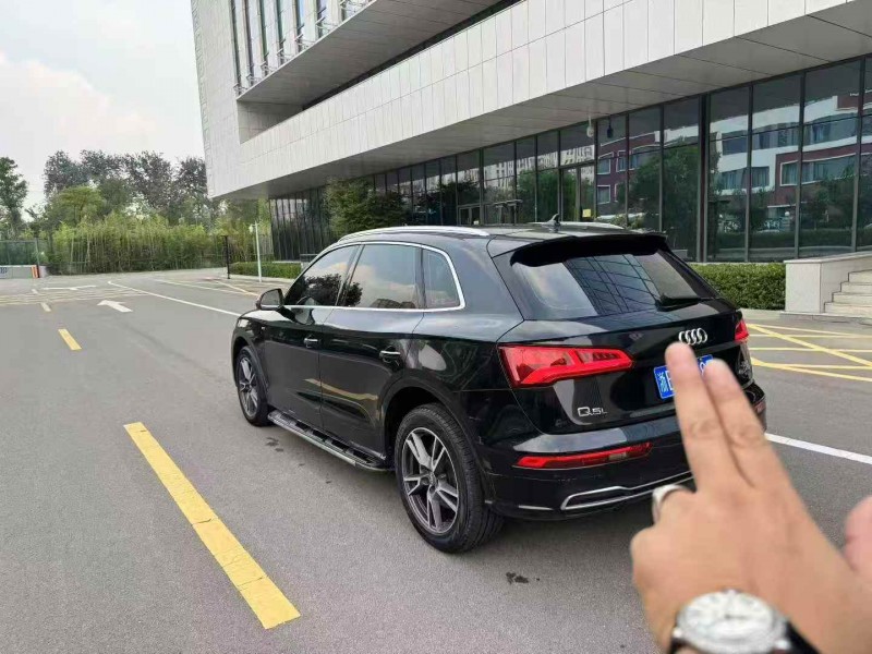 济南19年奥迪Q57