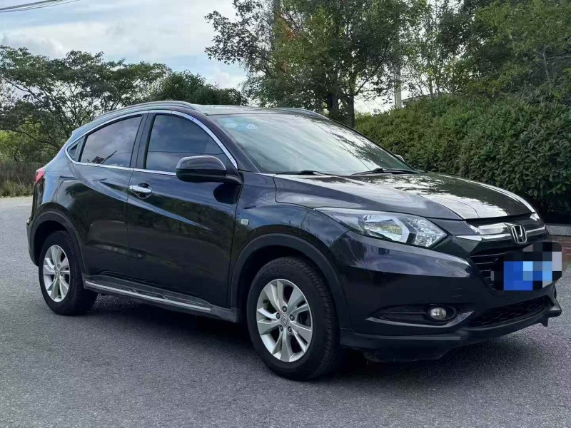 青岛15年本田缤智3