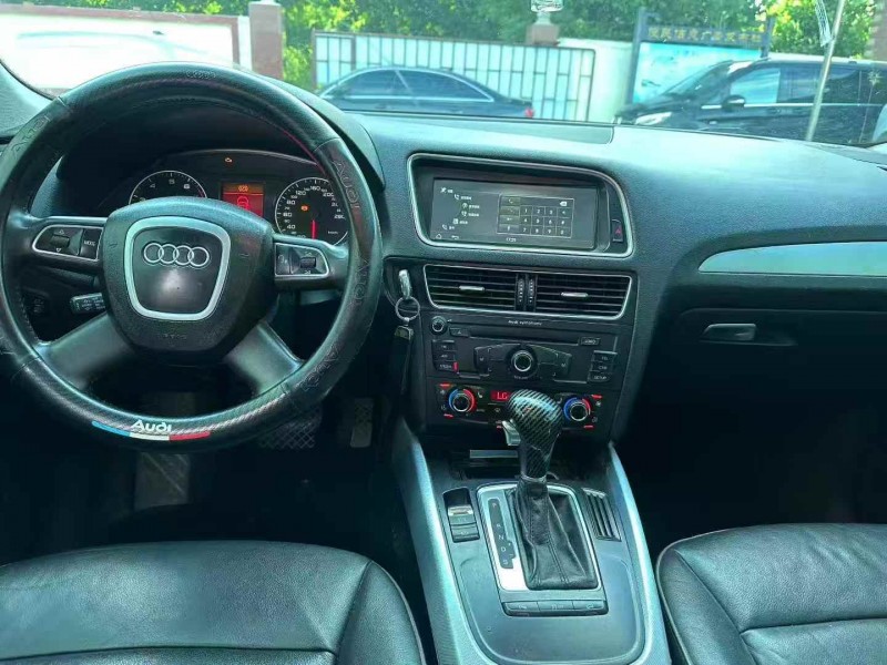 枣庄13年奥迪Q54