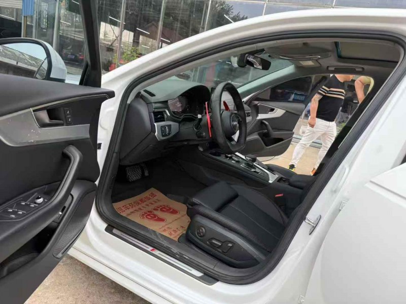 徐州18年奥迪A4L4